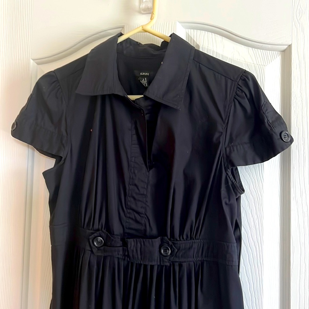 Alfani lightweight dress - cotton 68% and nylon with 4%spandex- shirtwaist style